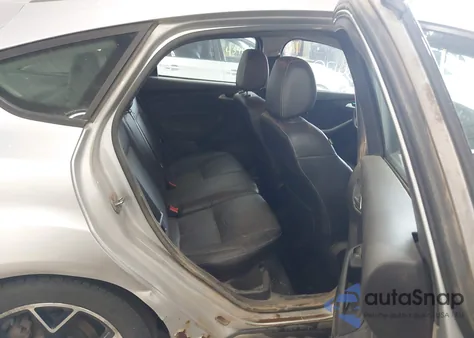 2014 Ford Focus Se from USA, damaged, VIN 1FADP3K27EL213505